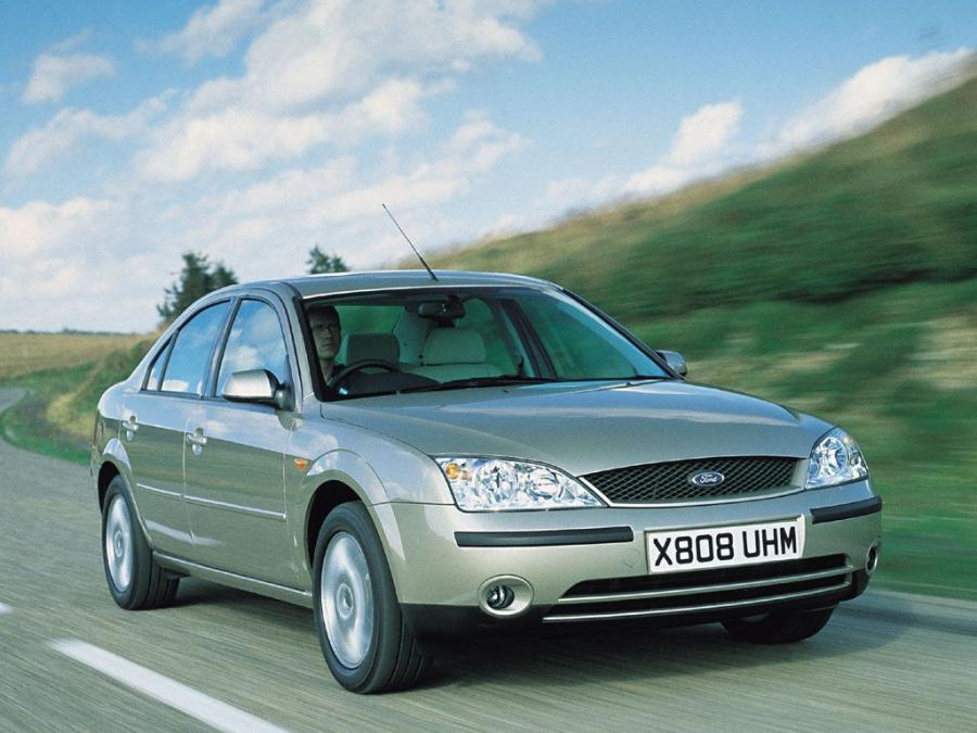  Ford Mondeo Sedan 2000 года  (UK) (фото 11 из 14)